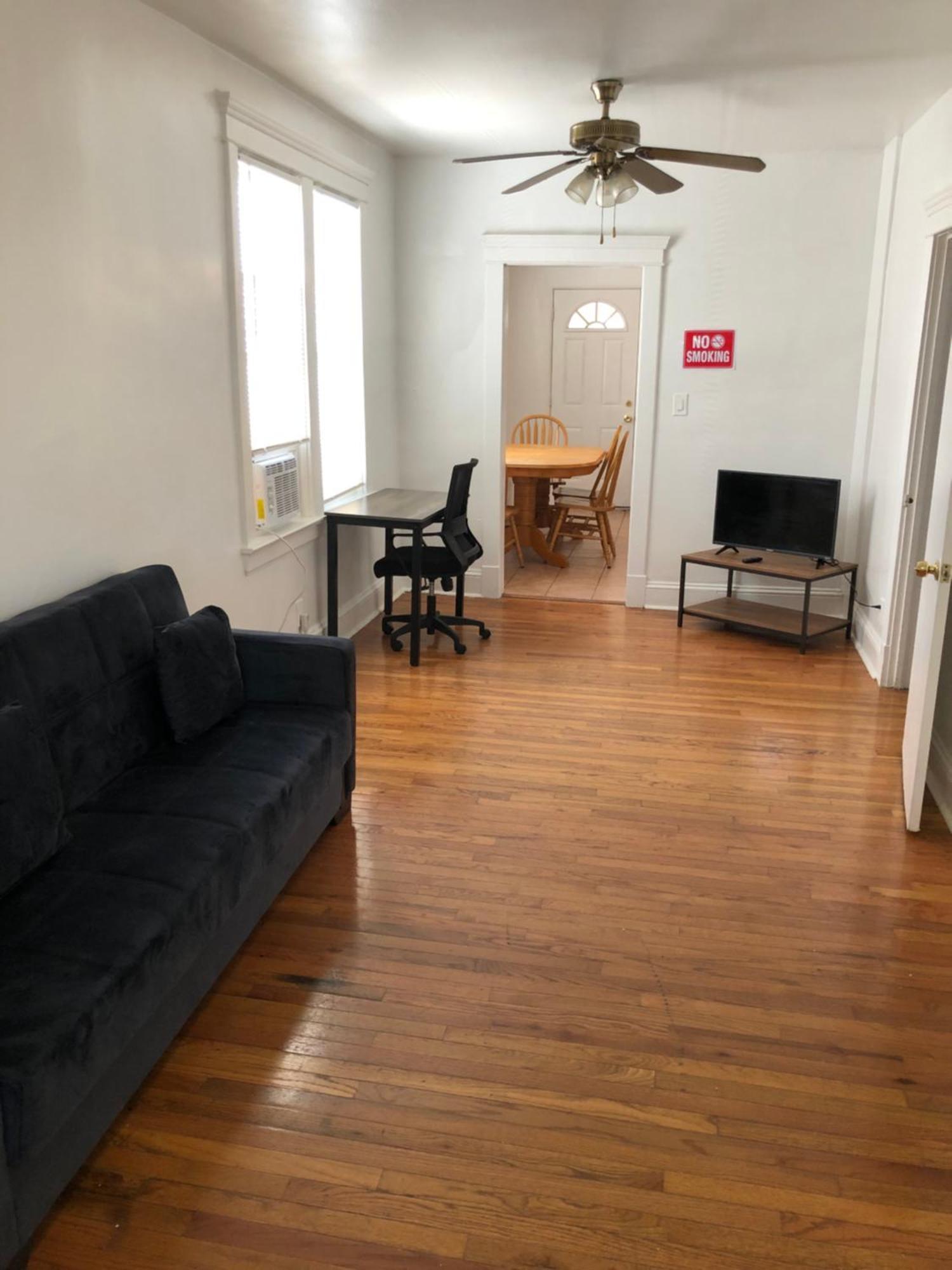 Private 2 Bedroom And 1 Bathroom House In A Quiet Area And Convenient To Nyc Bus And Train Perth Amboy Buitenkant foto