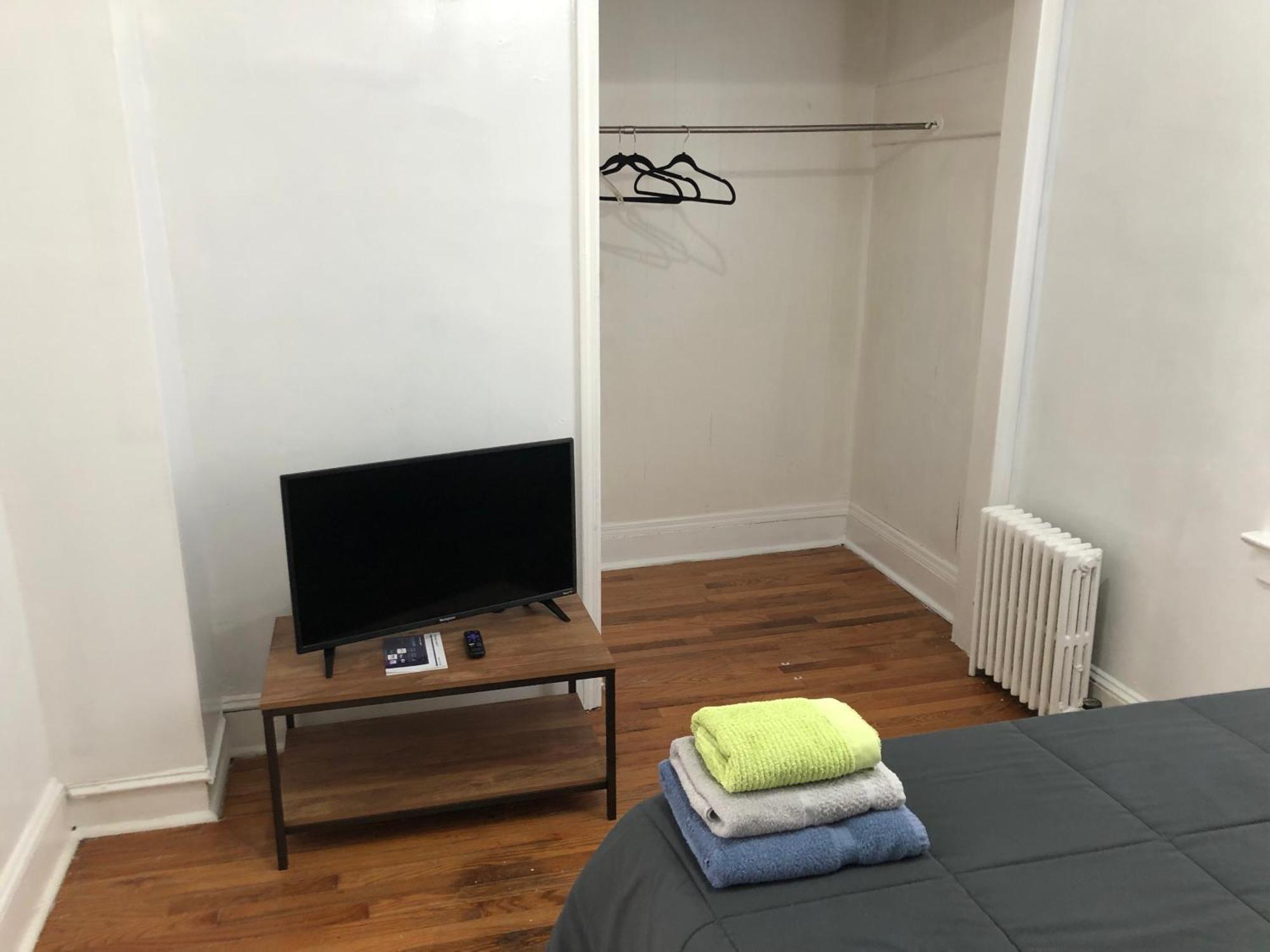 Private 2 Bedroom And 1 Bathroom House In A Quiet Area And Convenient To Nyc Bus And Train Perth Amboy Buitenkant foto